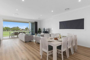 South Beach Escape - Sensational Shell Cove Living